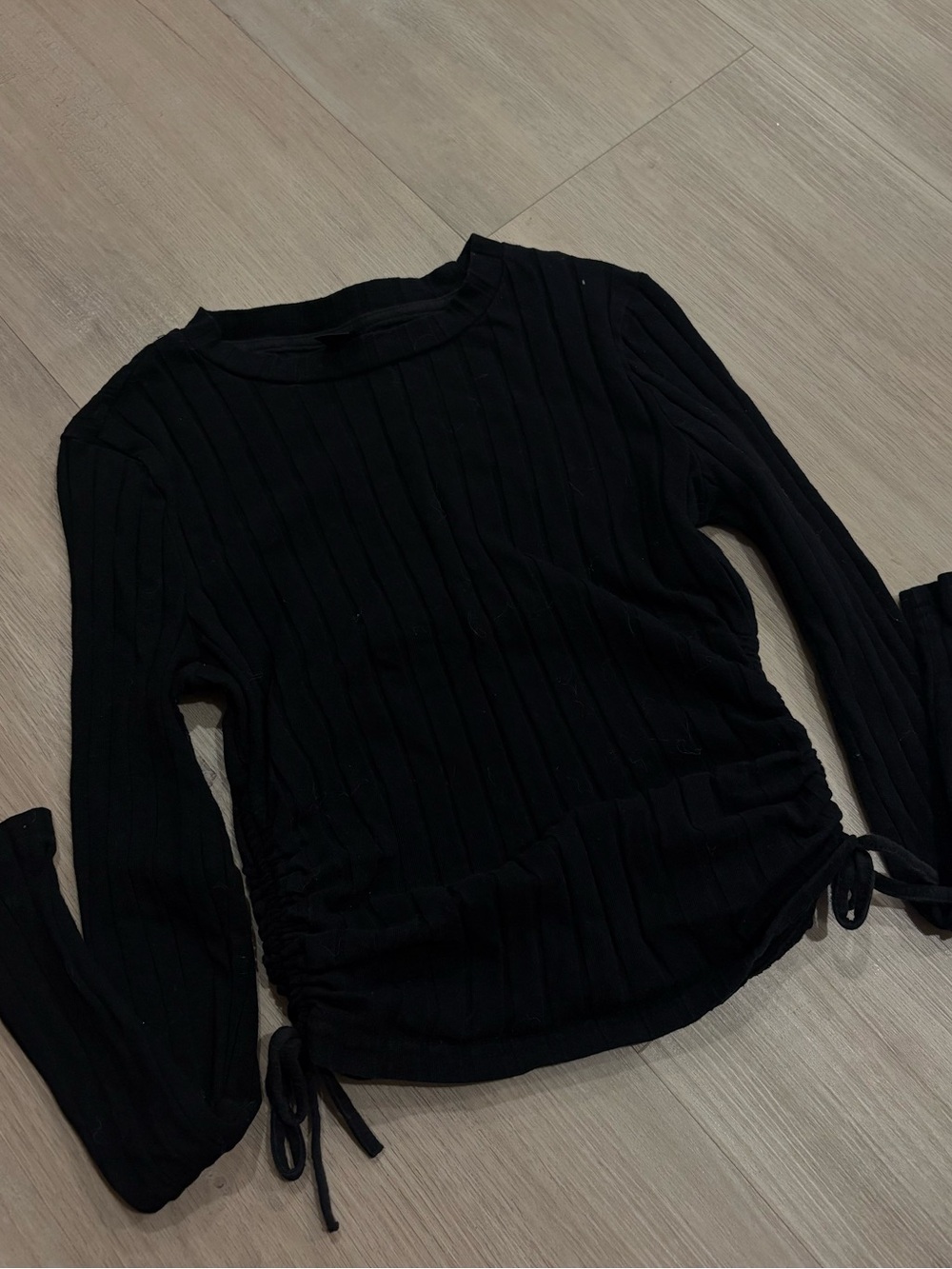 SHEIN Black Ribbed Long-Sleeve Drawstring Side Top